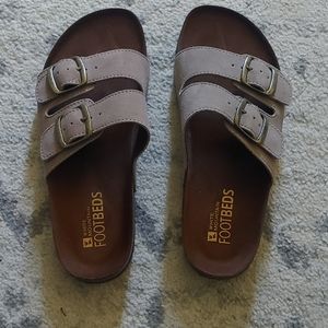 White Mountain sandals